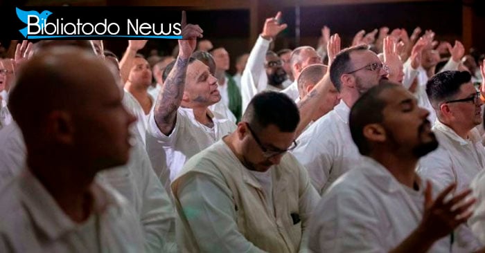 Over 500 men embrace Christ in a maximum-security prison