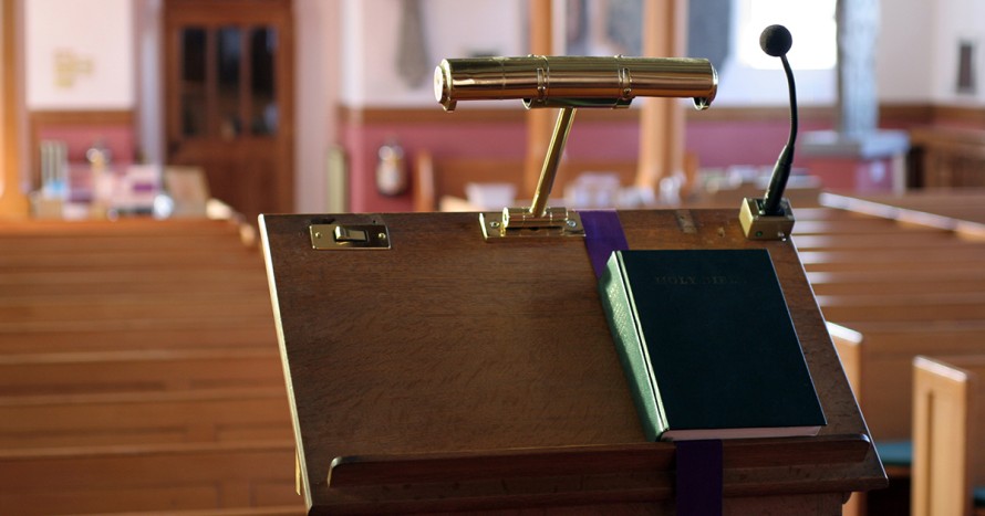 Despite frustrations, few pastors leave pulpit annually: study
