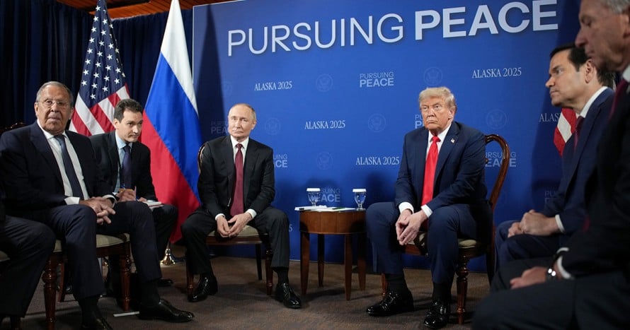 Trump's week in review: DC takeover to reduce crime, 'Pursuing Peace' summit with Putin 