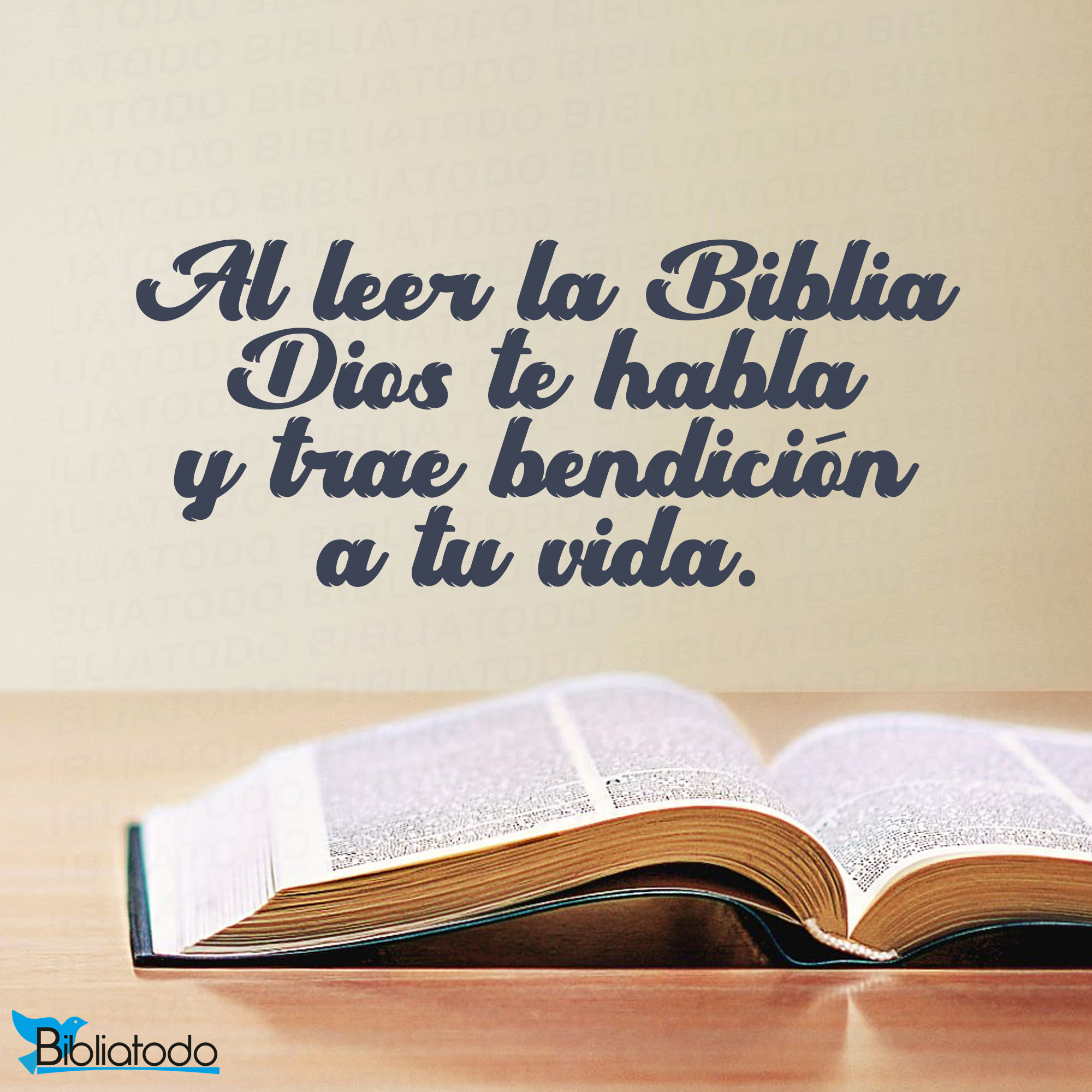 Al leer la Biblia Dios te habla y trae bendición a tu vida