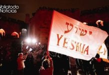 Más de mil cristianos alaban a Dios en Jerusalén cantando “The Blessing” pidiendo la paz para Israel