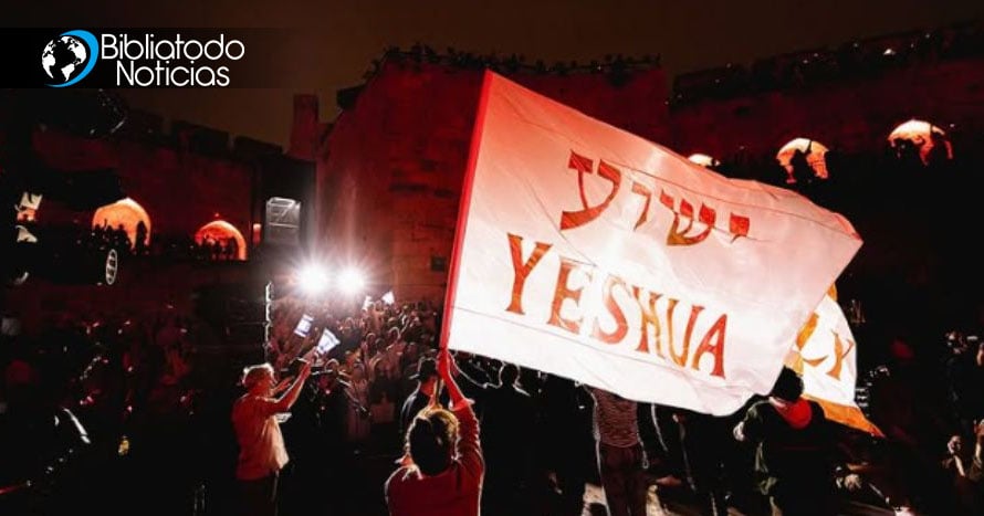 Más de mil cristianos alaban a Dios en Jerusalén cantando “The Blessing” pidiendo la paz para Israel