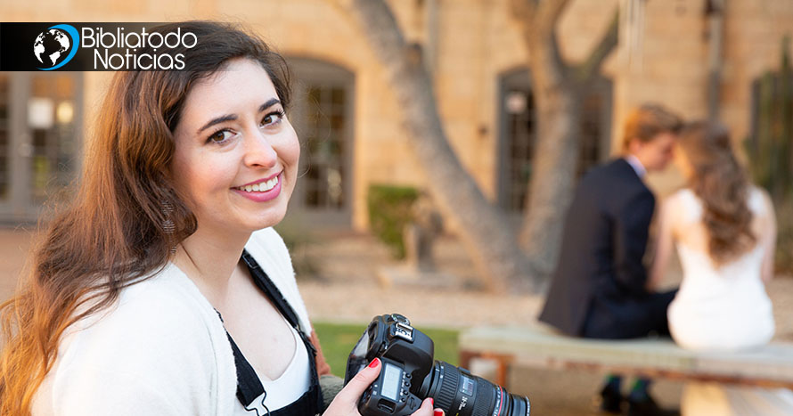 ¡VICTORIA! Fotógrafa cristiana vence en tribunales los mandatos que la obligaban a trabajar en bodas gay