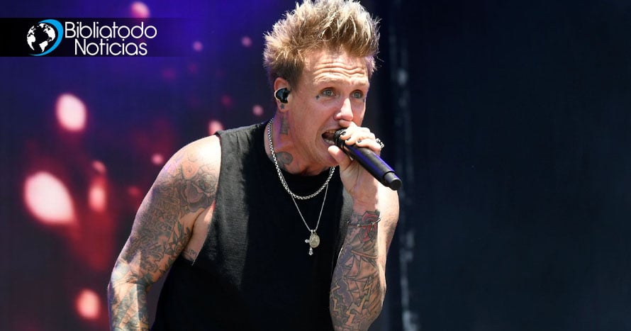 Vocalista de Papa Roach conmueve al declarar en vivo: “Finalmente entregué mi vida a Jesús”