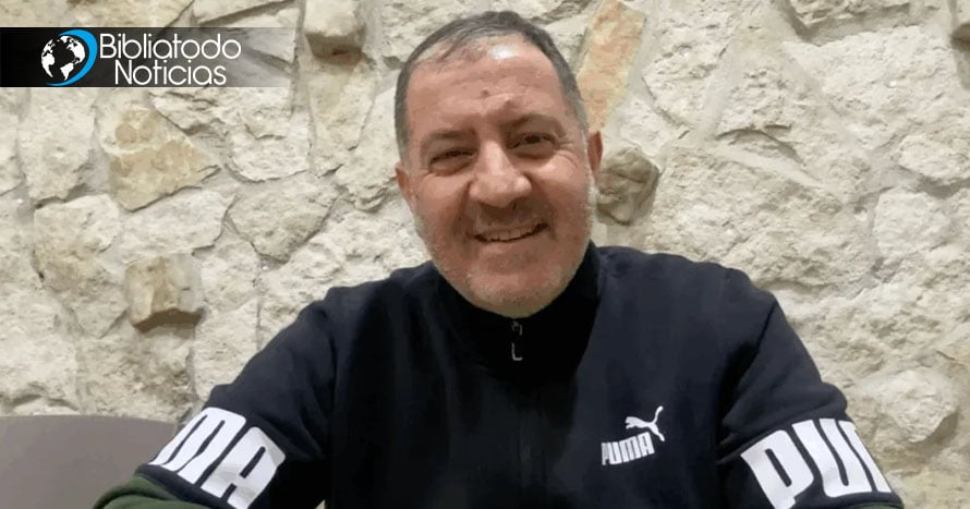 Envió un mensaje por error y Dios obró un milagro de sanidad a través de la oración de su vecino