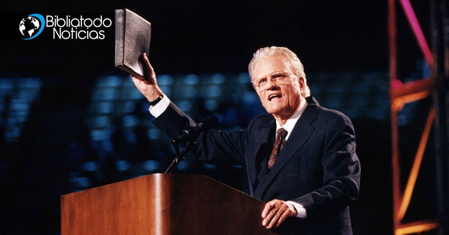 La IA “resucitó” a Billy Graham con predicaciones falsas, desvirtuando el mensaje de salvación en Cristo