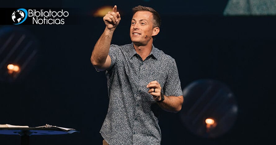 Pastor desafió a parejas que cohabitan juntas a casarse y lo que sucedió después sorprendió a toda la iglesia