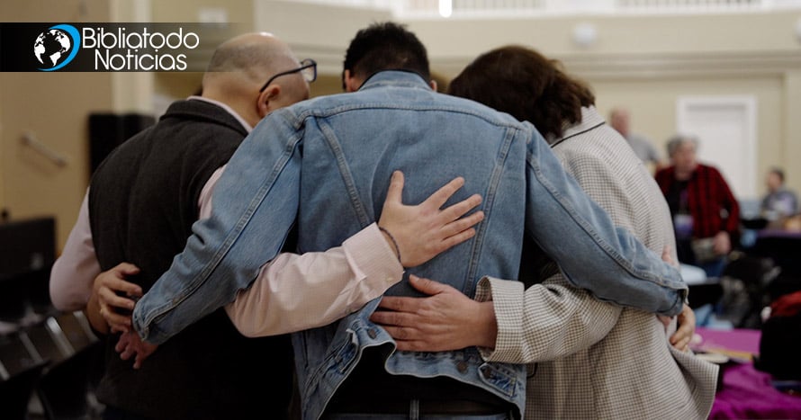 Estudios revelan que participar activamente en la iglesia reduce los riesgos de depresión y suicidio