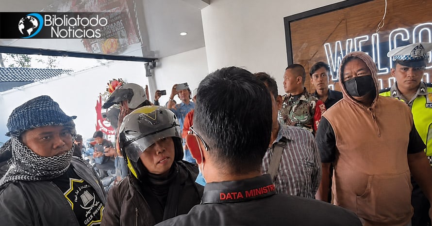 Indonesia: Yihad islámica irrumpe en culto cristiano causando terror en niños y ancianos